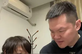 那些年我也是公牛的球迷，大家呢？#朱芳雨 #宵夜吃什么 #谁懂这一口的好吃程度视频封面