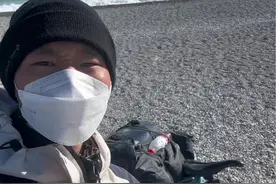 这个作品前几天拍的发的有点晚了，这几天一直在赶路没来得及剪视频。#赛里木湖 #新疆 #旅行 #骑行 #撸起袖子做牛事视频封面