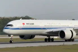 成都天府机场近距离观看28架飞机降落，太震撼了！#内容启发搜索视频封面