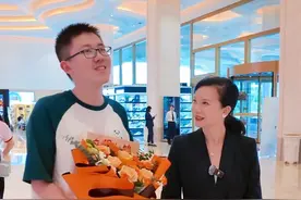 十年寒窗无人问，一朝成名天下知！恭喜 恭喜合肥一中理科冠军！#高考 #上热搜 #大学 #餐饮人拍抖音 #原创视频视频封面