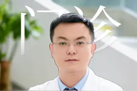 欣慰！家长严格按照医嘱孩子毅力坚持，侧弯矫正效果非常好 按照医嘱坚持佩戴支具半年矫正效果越来越好#育儿经验分享#脊柱侧弯#张子方的脊柱外科诊室  #在抖音pick你的健康搭子#抖出健康知识宝藏