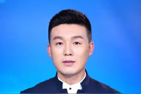 “对讲机”上线？微信测试新功能 聊天语音可以实时转文字 “over”两声自动发送#微信 #新功能