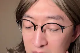 00后统一现状（2） 00后的统一现状#董嘎嘎 #搞笑