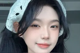 怎么越随意越美啊？谁来懂一下这个南法氛围妆！ #今日妆容 #妆前妆后 #南法氛围妆 #黑胖子气垫视频封面