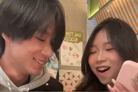 亲爱的男孩 谢谢你的出现 我早已离不开你#情侣日常 #周年纪念#一直在一起的人才值得炫耀视频封面
