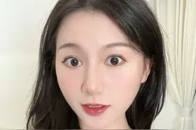 大华股份”走到十字路口，道路崎岖。 海康威视业绩大幅度下滑，未来能否反转？#内容启发搜索 #上市公司 #抖音创作季 #财经 #经济视频封面