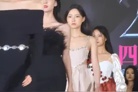 准超模加油 #国际超模大赛 海选花絮，都是才出道的小朋友，大部分04后，你觉得哪个最可爱？各位怪蜀黍嘴下留情！#亚洲时尚协会 #世界文旅大会 喜欢可报名参赛视频封面