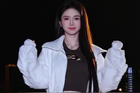 诡秘，听到我的歌声了吗！靠你了！#鸳鸯戏dj闺蜜版翻唱 #鸳鸯戏dj 原创@苏悦珥（苏哟儿Suyor）