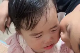 这是一条超长澄清视频：那些说妈妈偏心妹妹，不让哥哥还手的看看…确实，妹妹性格有些强势，但哥哥也不是那种胆小怯懦之人，只是比较疼爱妹妹，不忍心下重手而已…妹妹，妈妈也真的有在用心教育了…#人类幼崽成长记录 #记录成长的瞬间