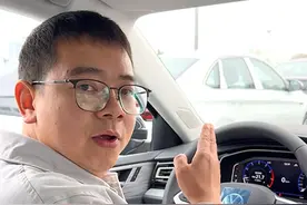 速腾的数字仪表怎么设置呢？ 你的仪表显示还是那么简单吗？#每天一个用车知识 #汽车知识分享 #抖音汽车 #带你懂车 #一汽大众