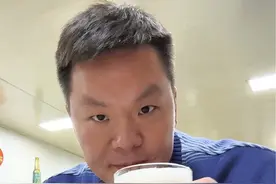 不是每一次生蚝都可以点三个😂#天儿冷吃点啥 #人间烟火 #朱芳雨视频封面
