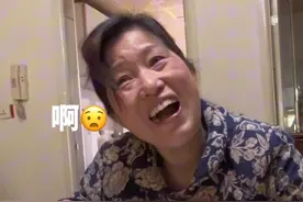 28岁男子瞒着父母考上北大研究生，妈妈被惊成“静止画面”，当事人: 本科学的英语，之前在国企工作，想换一种生活方式，越努力越幸运视频封面