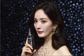 #杨幂 美神降临！！38岁这身材气质也太好了！！绝了#美出高级感 #完美身材 #气场全开 #热门视频封面