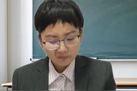 祝愿大家都能顺利通过答辩#答辩 #模仿几种毕业答辩老师 #看到最后 #阿布DD视频封面