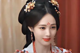 场面一度陷入混乱#书卷一梦 #李一桐 #宋一梦