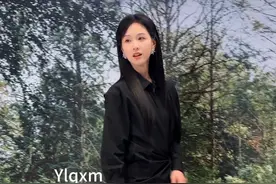 #陈都灵 黑色衬衫短裙造型 嘟嘟好美！视频封面