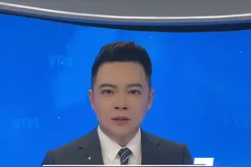 男子“被诊断”感染HPV“治病”10天花光积蓄换院再查却显示 #大v说 这样的医院，这样的医生，何谈医德？#男子在医院花光积蓄换院指标正常#男子“治病”10天花光积蓄视频封面