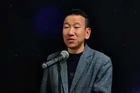 时间从来都不说话，回忆总是揭开伤疤，让我想起曾爱过的她，想问你现在过得好吗#就怕歌词入了心 #听哭了有故事的人