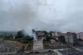 万中的喜讯，有人考上清华了😁视频封面