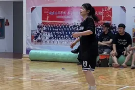 看来以后三分庆祝动作需要研究一下了#insanitycrew #打篮球的女生 #篮球比赛视频封面