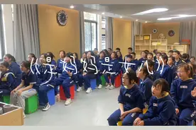 小时候妈妈保护我们，长大后我们守护妈妈！#音乐课 #小学生视频封面