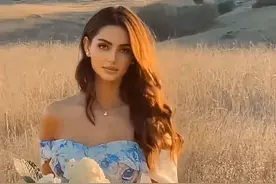 今日人物故事系列第二期：伊朗第一超模Mahlagha Jaberi#颜值 #气质#模特#时尚#穿搭视频封面