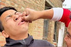 立瓶子挑战，玩的脸火热！#男人简单的快乐 #专治不开心 #沙雕兄弟欢乐多 #新农人计划2023 #立瓶子挑战视频封面