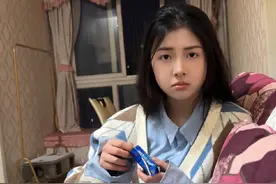 直发语：和喜欢的女生同居了！有没有注意事项？#恋爱#情侣#日常#爱情视频封面