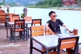 东南亚没有春夏秋冬，只有旱季与雨季，这里常年在三十多度视频封面