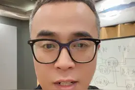 为什么演唱会不能自己带水 去过音乐节和演唱会，球赛的朋友都知道不能自己带水，喝水也是杯子装的而且都很贵，不能张口就喷的，邓紫棋，五月天，周杰伦的演唱会哪个不贵贵呢？商业行为也是市场规则，希望大家理性看待问题#观点分享 #疯狂小杨哥 #三只羊视频封面