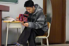 上课玩手机是需要手法的 #真实还原 #反面教材请勿模仿