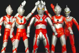 SHF艾斯奥特曼 8月再版 辉煌奥特五兄弟#手办模型 #艾斯奥特曼shf视频封面