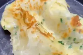 如何区分烫面半烫面发面和死年看完这个视频明白了#动手自己做美食 #爱生活爱美食 #老人小孩都爱吃