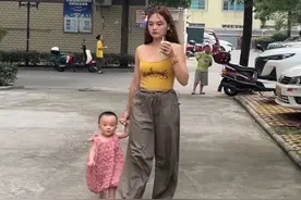 妈妈非要测试一下自己晕倒了，看孩子有什么反应？这结局实在太让人意外了#宝妈 #萌娃视频封面