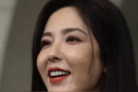 48岁仍美的闪耀，曾黎身上沉淀的中式之美，娱乐圈独有的东方美人！#曾黎 #内容启发搜索视频封面