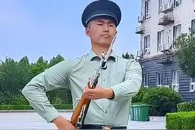 来吧，展示！#国旗护卫队 #退役军人 #张自轩 #爱国主义教育 #瘦下来遇见更好的自己