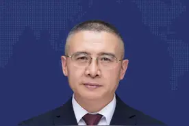 大衣哥纳税破亿？有关部门从未公布过数据 视频封面