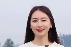 中国旅游日的设立就是人们对徐霞客的怀念。所谓百年功名、千秋霸业、万古流芳，与一件事情相比，其实算不了什么。这件事情就是——用你喜欢的方式度过一生。徐霞客就是这样的人！此一生，已胜人间千百生。#中国旅游日#徐霞客