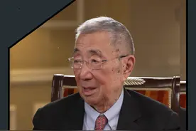 “好奇是我持续工作的动力” 即便88岁高龄也会把百分之百的时间用在实验室工作的丁肇中先生，因为对宇宙对物理的好奇一直没有停下探索的脚步#大有学问视频封面