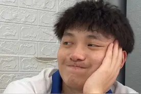 为什么老是有人爱显摆！！#看完不笑算我输 #学校里的那些事视频封面