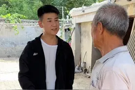 老丈人在吃饭，女婿突然这样做…今天做的葱油焖鸡，鲜嫩多汁，好吃又下饭#我的乡村生活#新农人计划2025#百善孝为先 #农村美食
