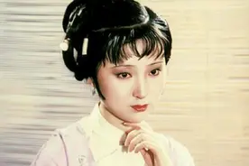 黛玉管刘姥姥叫母蝗虫，真是因为讨厌她，所以故意刻薄讽刺她吗？视频封面