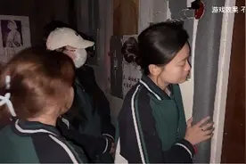花49.9在步行街口组队玩密室逃脱！大学生们的快乐来啦！前方高能视频封面