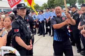 湘东区龙舟赛红花队夺冠 同划一艘船 两村夺魁首 感谢各位兄弟的共同努力#龙舟争渡过端午 #龙舟精神 #湘东 #龙舟