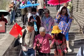带奶奶去北京旅行是我的心愿，这次终于圆满啦，看到奶奶脸上的笑容，我觉得一切都值了。#带奶奶去旅游 #北京#记录真实生活视频封面