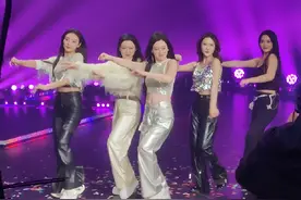 唐艺女团PK范十二男团《火车摇》视频封面