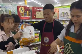 今天又是送花生酥的一天，超市的阿姨吃了都说安逸！#我的乡村生活 #妈呀太香了 #抖音美食推荐官视频封面