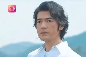 金城武近况被爆出：看遍繁华隐居乡间种田 消失已久的金城武，最近被好友曝出，目前独自隐居在日本生活，作为不少人的童年男神，还记得他的摸样吗？#金城武视频封面