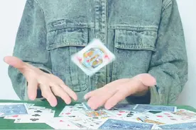 火遍网络的直播间卡片漂浮魔术，看完揭秘你也可以轻松驾驭！视频封面