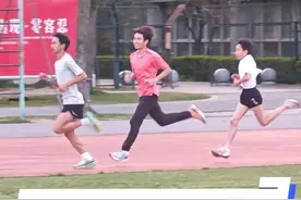 十来岁少年挑战一千米进三分，还有跑得比他们更帅更快的吗？@LS刘松 @小陳$ @淡季 #体育生 #跑步 #1000米 #运动的人先享受春天
